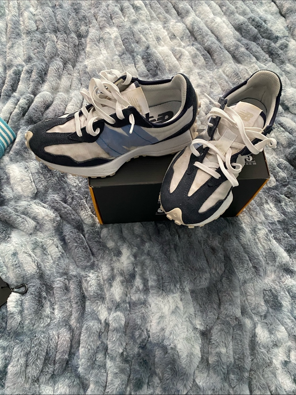 New Balance 327 Navy, Light Blue & White Retro Runner Sneakers